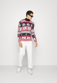Only & Sons ONSX-MAS MULTI JAQUARD - Camisola - black