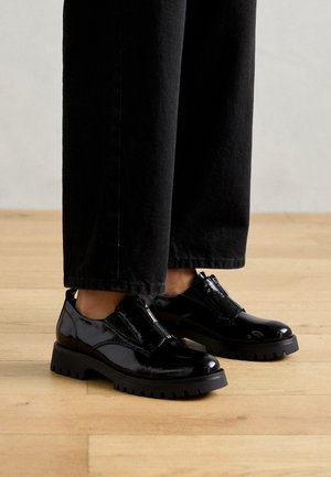 Slip-ons - black