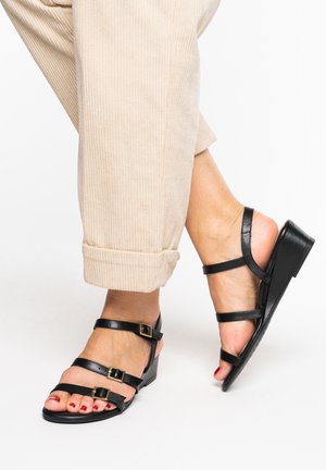 ara, SIRMIONE  - Wedge sandals - schwarz