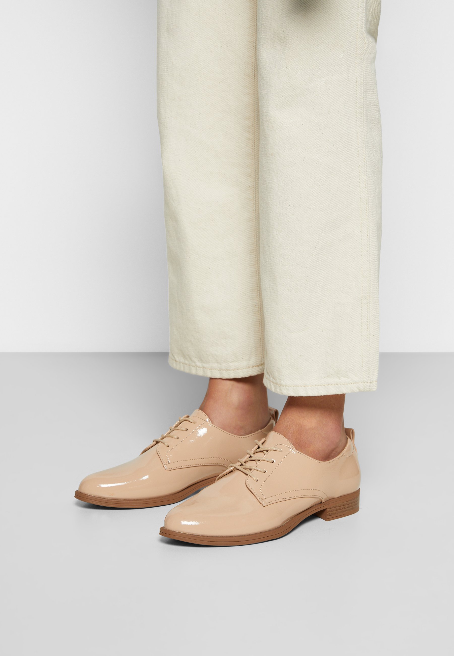 Vero Moda VMANNELI SHOE - Zapatos de vestir - nude/beige - Zalando.es
