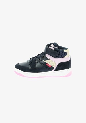 Sneaker alta nera e rosa realizzata in pelle e suede, con linguetta in rete, design con lacci e cinturino a strappo.