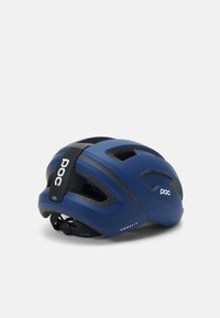Casco da ciclismo POC blu con fori di ventilazione, regolazione posteriore a ghiera e cinturino nero, etichettato "OMNEAIR" sul lato.