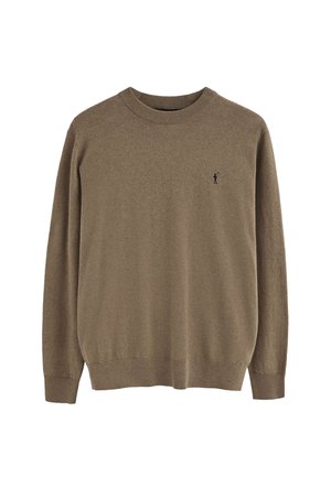 Maglione marrone a maglia con maniche lunghe, collo rotondo e orli a costine. Presenta un piccolo logo scuro sul petto. Tessuto morbido e strutturato.