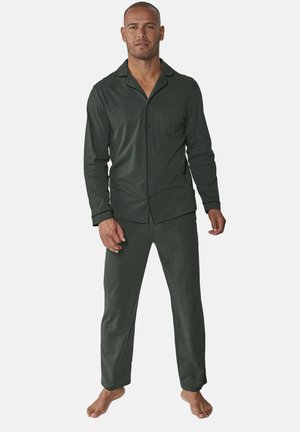 Dunkelgrünes Schlafanzugset mit einem knöpfbaren Langarmhemd mit Brusttasche und passenden Hosen, aus weichem Stoff, minimalistisches Design.
