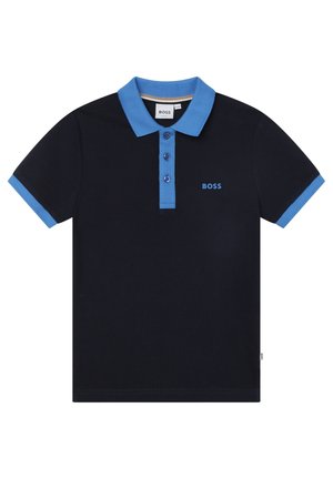Marineblå polo i bomuld med lyseblå krave og ærmekanter, tre-knaps lukning og broderet "BOSS" logo på brystet.