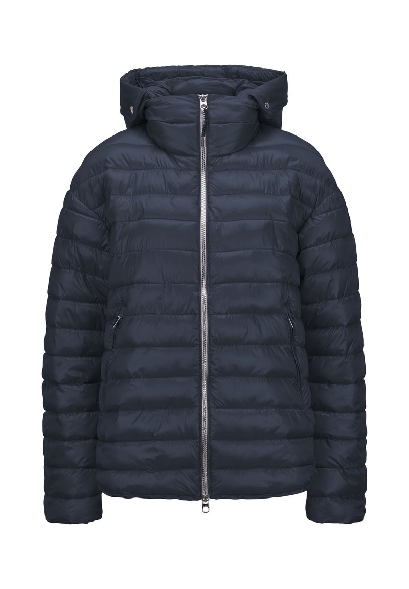 Marineblaue Steppjacke mit horizontalem Steppmuster, ausgestattet mit einem Reißverschluss vorne, hohem Kragen und zwei seitlichen Reißverschlusstaschen. Leichtes Material.