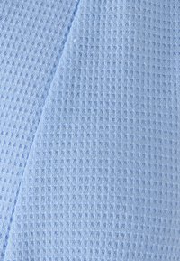 Damart FANTAISIE GAUFRÉE - Accappatoio - bleu azur