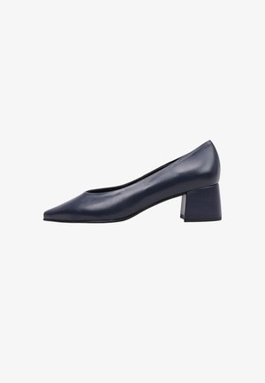 Pompe en cuir bleu marine avec un bout pointu et un talon bloc de hauteur moyenne. Texture lisse et design minimaliste sans embellissements visibles.
