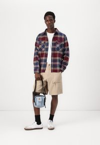 Brixton BOWERY  - Overhemd - mood indigo/port/saffron