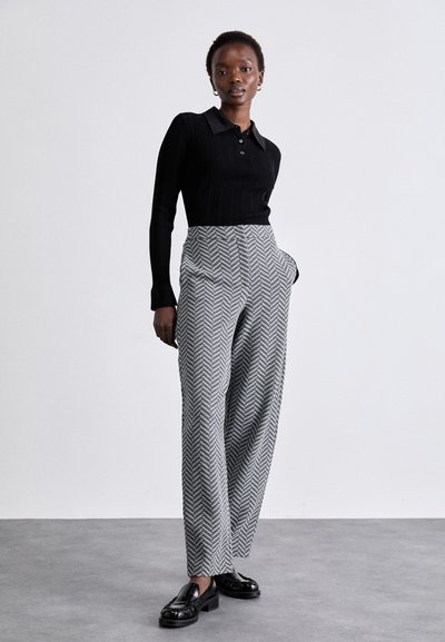 Emporio Armani PANTALONI - Nadrágok - grey