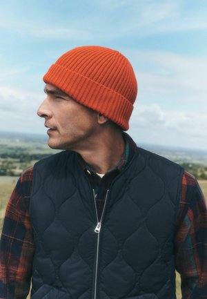 Next, KNITTED BEANIE - Mütze - orange
