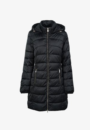 Cappotto imbottito nero con cappuccio, chiusura con cerniera e due tasche frontali. Presenta una texture trapuntata e dettagli in metallo sulla cerniera.