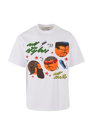 Tricou alb din bumbac, cu designuri grafice colorate ce reprezintă mingi de baschet, coafuri și un pieptene, accentuate cu stele și detalii cu text.