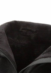 Thumbnail Image 5