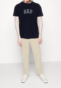 GAP Triko s potiskem - dark blue