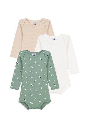 Drei Langarm-Bodysuits: einer beige gestreift, einer cremefarben und einer grün mit Schafdruck. Alle bestehen aus weichem Baumwollmaterial.