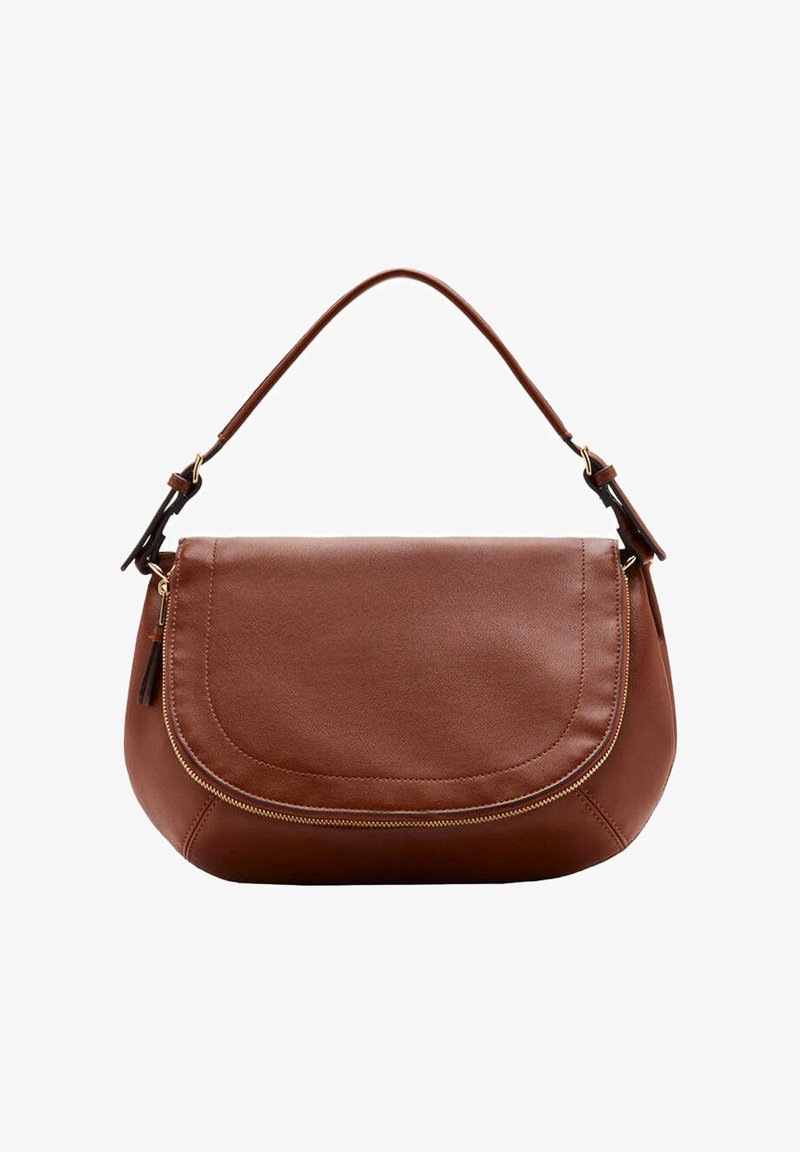 Sac à bandoulière en cuir marron avec rabat arrondi et détail de fermeture éclair dorée, doté d'une bandoulière réglable unique.
