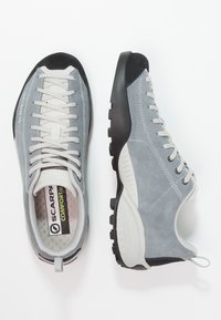 Scarpa MOJITO UNISEX - Sapatos de caminhada - metal gray