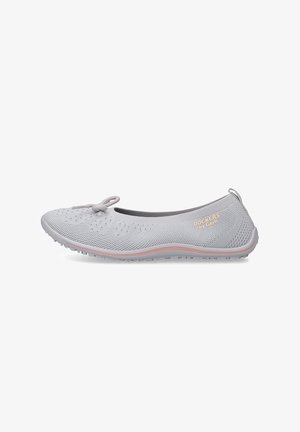 Light gray slip-on ballet flat with breathable knit upper, small bow on toe, textured sole, and "Dockers by Gerli" logo on side.