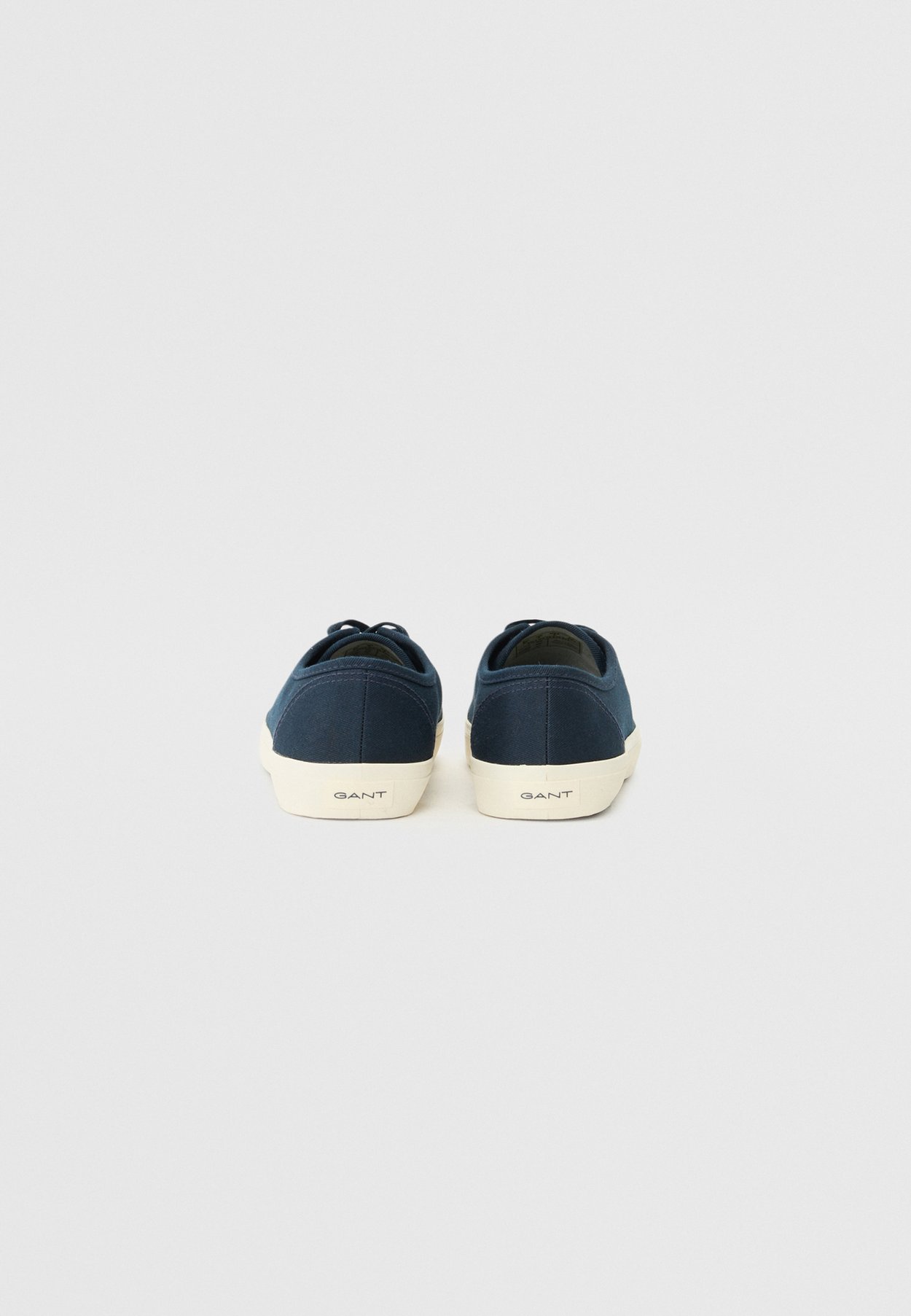 Sneaker low
