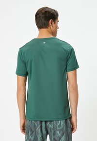 Koton - T-shirt z nadrukiem