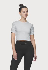 Pegador INES CROPPED BABY TEE - Osnovna majica kratkih rukava - washed sky grey