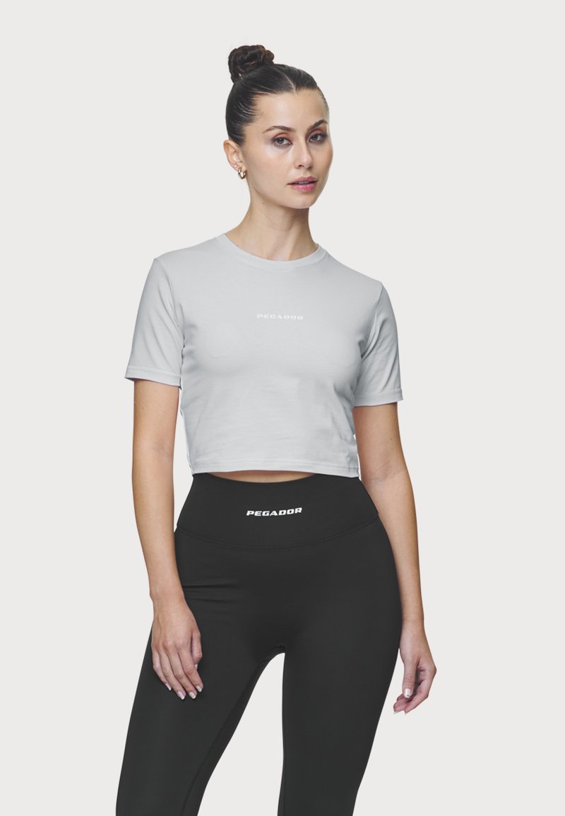 Pegador INES CROPPED BABY TEE - Osnovna majica kratkih rukava - washed sky grey
