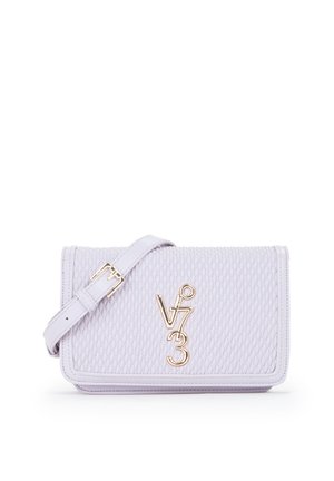 Borsa a tracolla viola chiaro con trama, tracolla regolabile e logo V73 in tonalità oro sulla patta frontale.