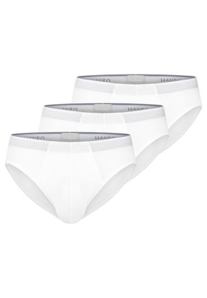 Trzy białe męskie slipy z szarymi elastycznymi pasami w talii ułożone ukośnie, każdy pas oznaczony napisem "HANRO" wewnątrz.