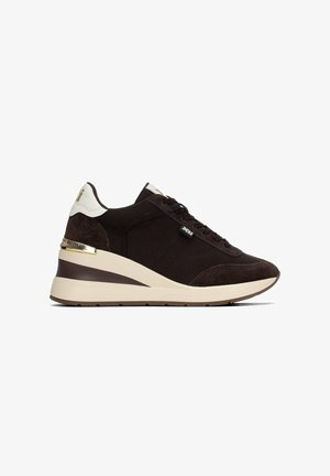 XTI, ZAPATILLA DE MUJER CON CUÑA - Zapatillas - marron
