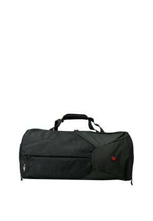Sac de sport noir en tissu résistant, au design élégant et à plusieurs compartiments, présentant un accent de logo rouge et des bretelles réglables.