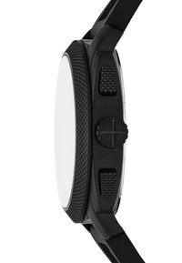 Reloj cronógrafo negro con un bisel texturizado, botones laterales y una esfera blanca lisa. La correa también es negra y está hecha de goma.