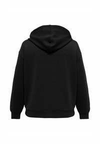 Juodas džemperis su klasikinio dizaino, minkšta tekstūra, didele kepure ir raišteliais ant rankovių bei apatinės dalies. Nėra matomų logotipų ar raštų.