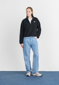 New Balance HALF ZIP - Flīsa džemperis - black