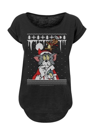 Schwarzes T-Shirt mit kurzen Ärmeln, das ein Cartoon-Design von einer Katze und einer Maus in Winterbekleidung zeigt, mit Feiertagselementen und einem gestrickten Muster.