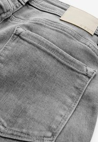 Next SUPER SOFT STANDARD TALL - Džíny Slim Fit - grey