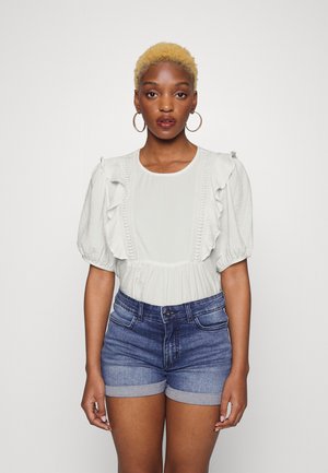 JDYLARA 2/4 TOP - Blusa - cloud dancer