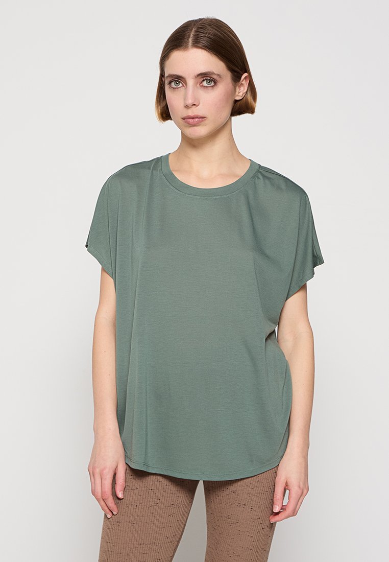 Only Play Sport T-shirt lichtgroen