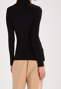 Selected Femme Langarmshirt - black