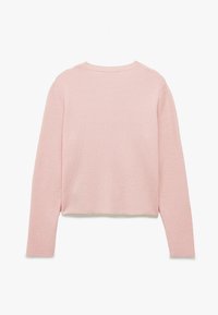 Maglione rosa a coste con maniche lunghe, scollatura rotonda e design corto. Texture morbida e colore uniforme senza motivi o accenti.