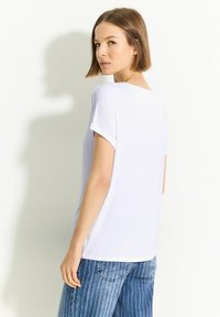 Cecil V-NECK  - T-Shirt basic - weiß