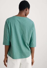 Seasalt Cornwall TREMAYNE QUAY - Majica z dolgimi rokavi - green sage leaf