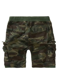 Pantalones cortos cargo de camuflaje en verde, marrón y negro. Cuenta con bolsillos traseros con parche y una cinturilla de textura verde. Incluye bolsillos laterales.