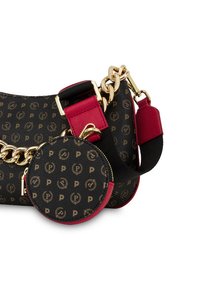 Borsa a spalla nera con motivo, hardware dorato, dettagli rossi e una pochette circolare removibile. Materiale in ecopelle texturizzata.
