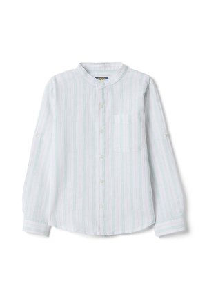 Weißes, langärmeliges Hemd mit Knopfleiste, hellblauen vertikalen Streifen, Stehkragen, Brusttasche und hochkrempelbaren Ärmeln mit Knopflaschen.