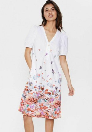 NURAGNA - Dnevna haljina - bright white