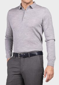 PROFUOMO Riem - navy