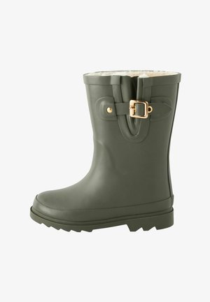 Botte de pluie en caoutchouc kaki avec une semelle plate et un profil antidérapant. Présente un accent de boucle dorée et une douce doublure en fourrure blanche sur le haut.