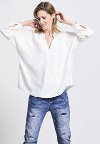 Blouse - offwhite