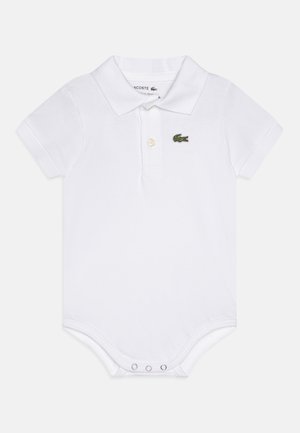 Bodysuit de polo de manga corta blanca hecho de algodón. Cuenta con un cuello clásico y un pequeño logo de cocodrilo bordado en verde. Cierre de snaps en la parte inferior.
